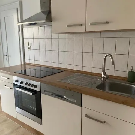 Lägenhet Furnished In A Shared Appartment, Ideal For Students *